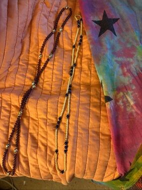2Necklaces 1 with garnet 1 with pearl and Lapis